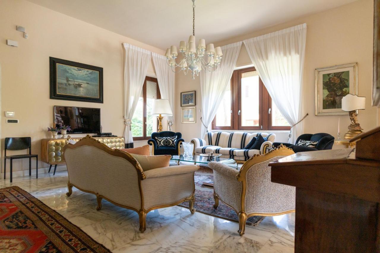 Villa Luisa バーリ エクステリア 写真